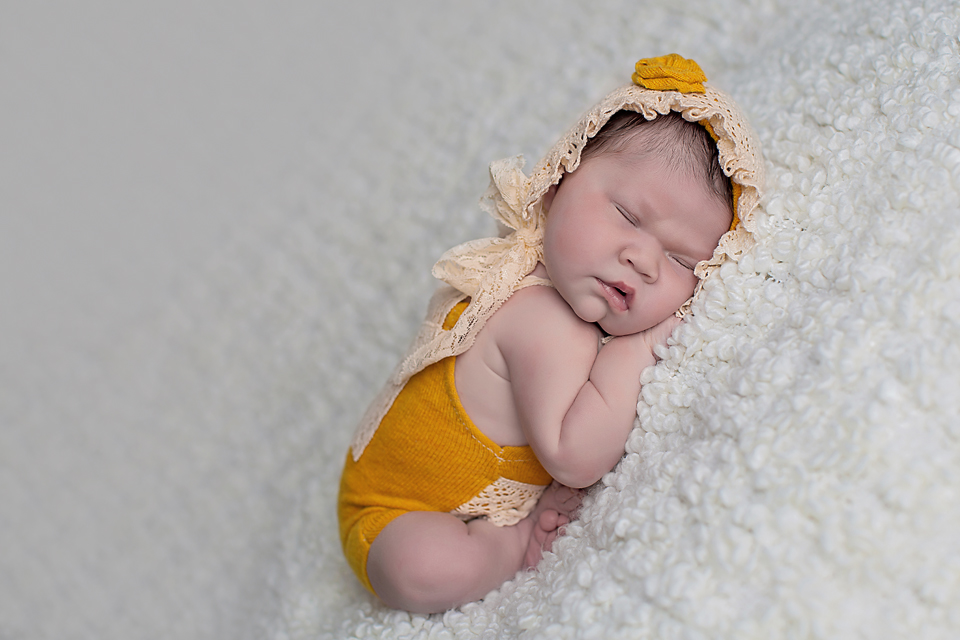 Maternity Newborn Photographer Katy